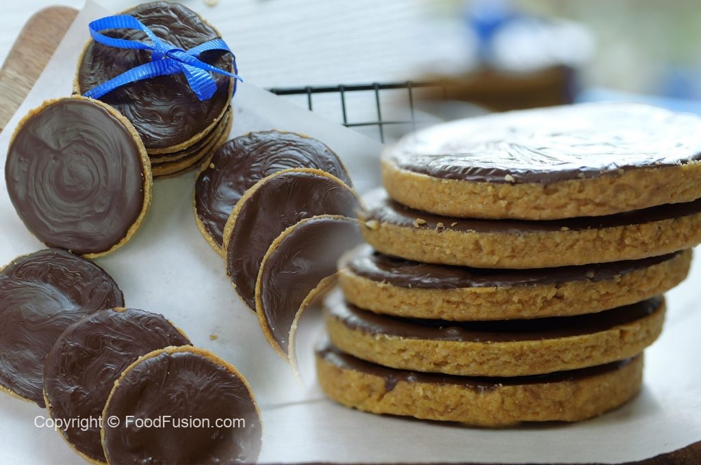 Chocolate Digestive Biscuits – Food Fusion